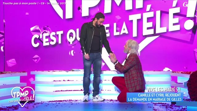 GALA VIDEO - TPMP - La parodie de demande en mariage de Gilles Verdez par Camille Combal
