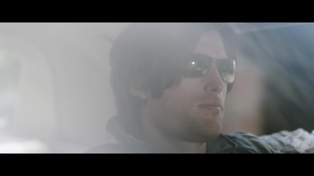 GALA VIDEO - Première apparition au cinéma du frère de Taylor Swift