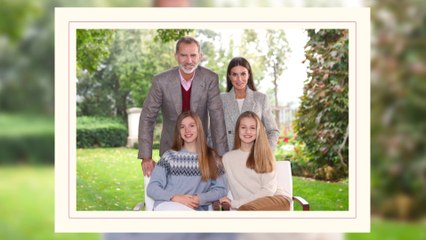 Los Reyes recurren a una foto familiar para felicitar la Navidad
