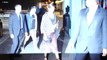 GALA VIDEO - Des paparazzis demandent à Marion Cotillard si elle a des nouvelles de Brad Pitt