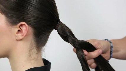 GALA VIDEO Tuto coiffure : Comme un "hair" de... Louise Bourgoin