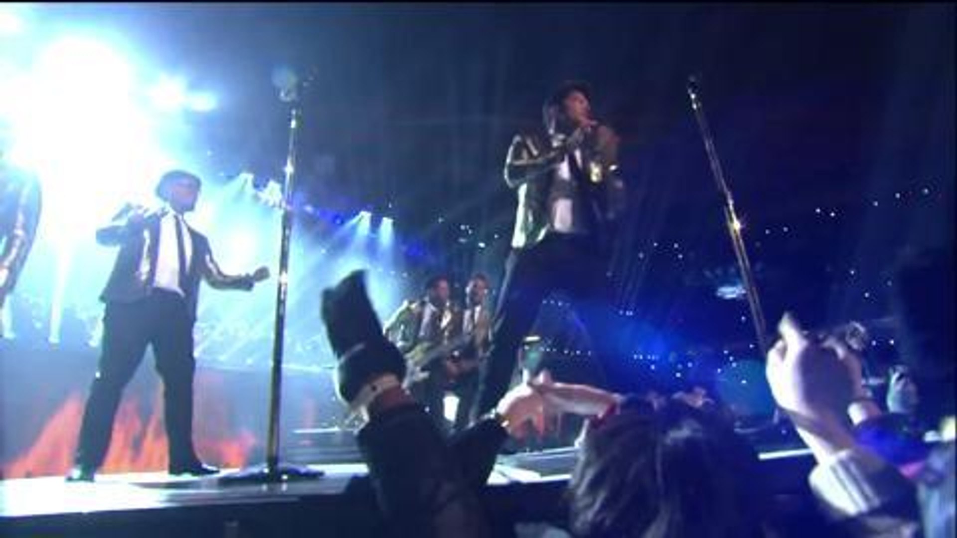 Bruno Mars puts on otherworldly performance at Super Bowl halftime show