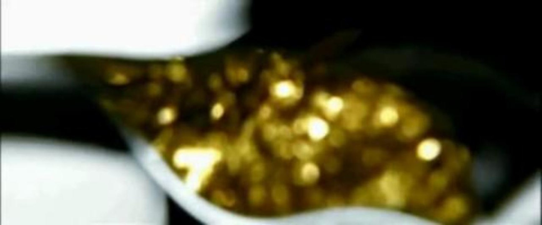 Wong Kar Wai pour Shu Uermura