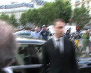 Tic-tac, tic-tac, Zinedine Zidane découvre sa montre IWC