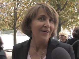 Sabine Azéma et de nombreux people au défilé Christian Lacroix