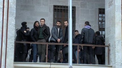 İSTANBUL ÜNİVERSİTESİ'NDE OLAYLAR ÇIKTI