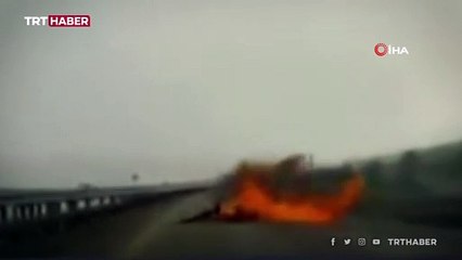 ABD'de helikopter otoyola böyle çakıldı