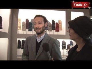 Viviane Blassel découvre la collection Fabre