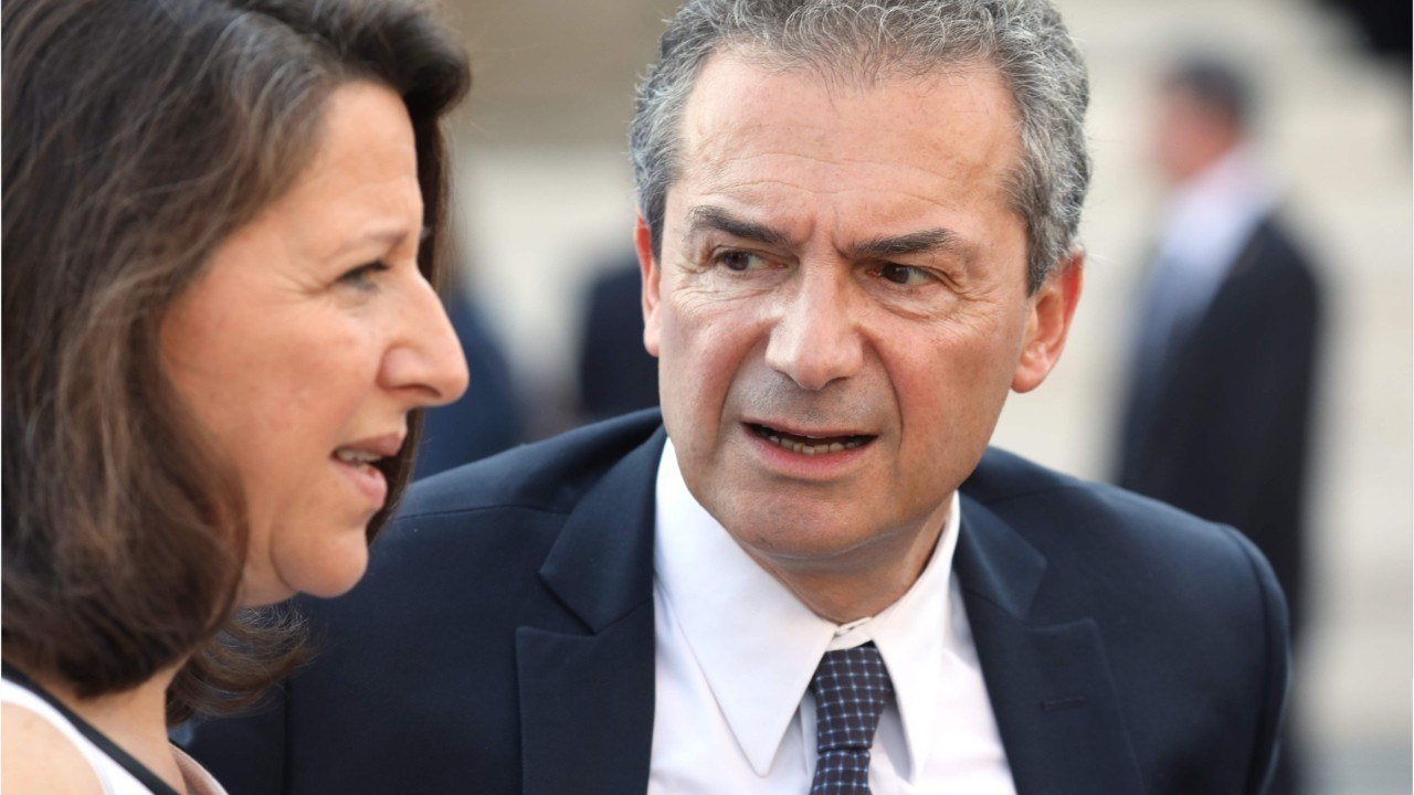 GALA VIDEO - Agnès Buzyn : pourquoi son mari Yves Lévy est « son talon d'achille "