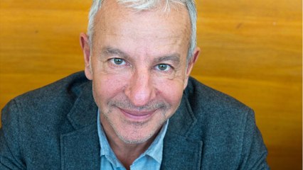 GALA VIDEO - Serge Hefez, qui vient de perdre sa maman, s’alarme sur les Ehpad : « C'est une tragédie "