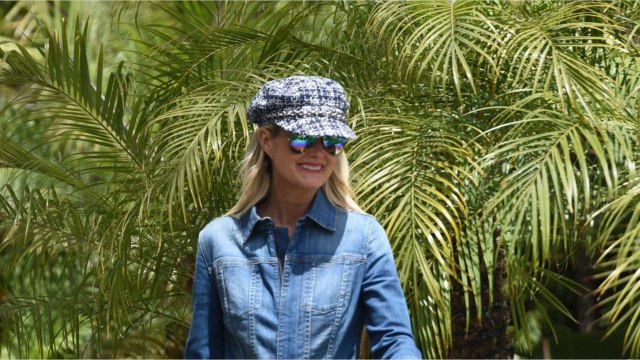 GALA VIDÉO - Laeticia Hallyday confinée : cette délicate attention pour une amie chère à son cœur