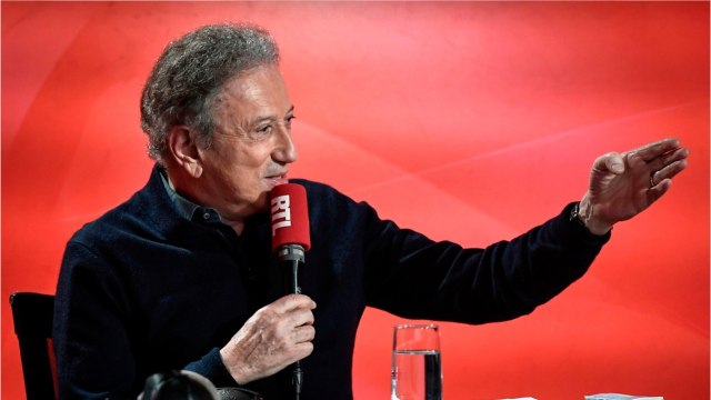GALA VIDEO - Michel Drucker : qui est son frère Jacques, éminent épidémiologiste engagé dans la lutte contre le coronavirus ?