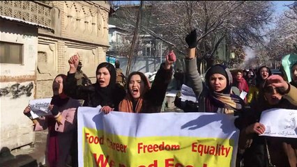 تظاهرة نسائية في كابول بإذن من طالبان