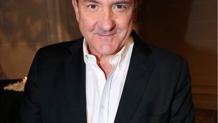 GALA VIDEO - « Pleurniche hospitalière " : Yves Calvi « regrette d'avoir pu choquer "