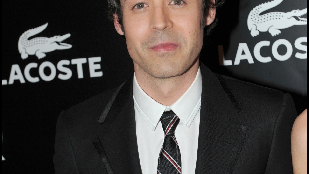 GALA VIDEO - Yann Barthes : un cas positif dans l’équipe de Quotidien ? Tous ses chroniqueurs confinés chez eux