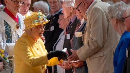 GALA VIDEO - Elizabeth II mise tout sur William : comment elle a préparé son petit-fils à s'imposer en temps de crise