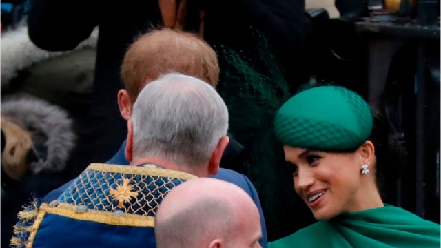 GALA VIDÉO - Meghan Markle quitte (déjà) l'Angleterre : la duchesse pressée de retrouver le Canada et Archie