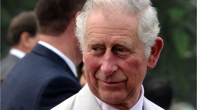 GALA VIDEO - Le prince Charles positif au coronavirus : pourquoi Meghan Markle l'a échappé belle