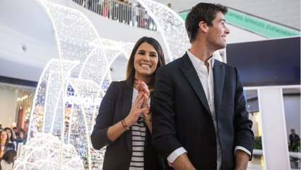 GALA VIDEO - Karine Ferri a choisi une robe en dentelle pour son mariage