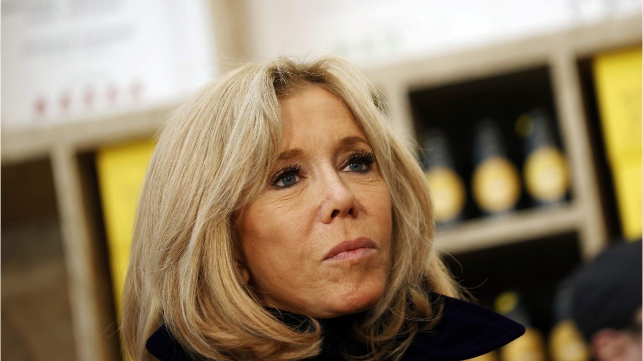 GALA VIDEO - Brigitte Macron l’a échappé belle : elle devait déjeuner avec un ministre contaminé