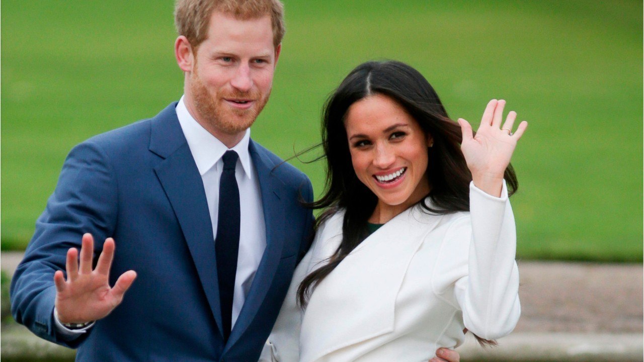 GALA VIDEO - Meghan Markle et Harry, héros malgré eux de publicités moqueuses