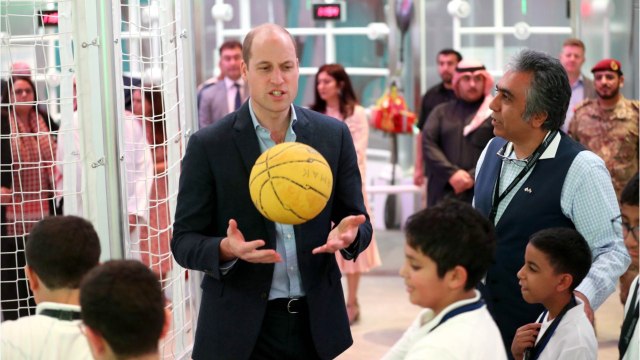 GALA VIDEO - Elizabeth II : l’émouvant hommage de William, son petit-fils et héritier