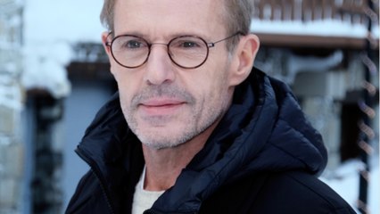 GALA VIDEO - Lambert Wilson, une voix unique : découvrez son surnom peu flatteur à l'école