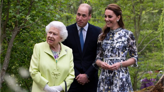 GALA VIDEO - Kate Middleton et William, chouchous officiels de la reine : ce nouveau coup de pouce d’Elizabeth II