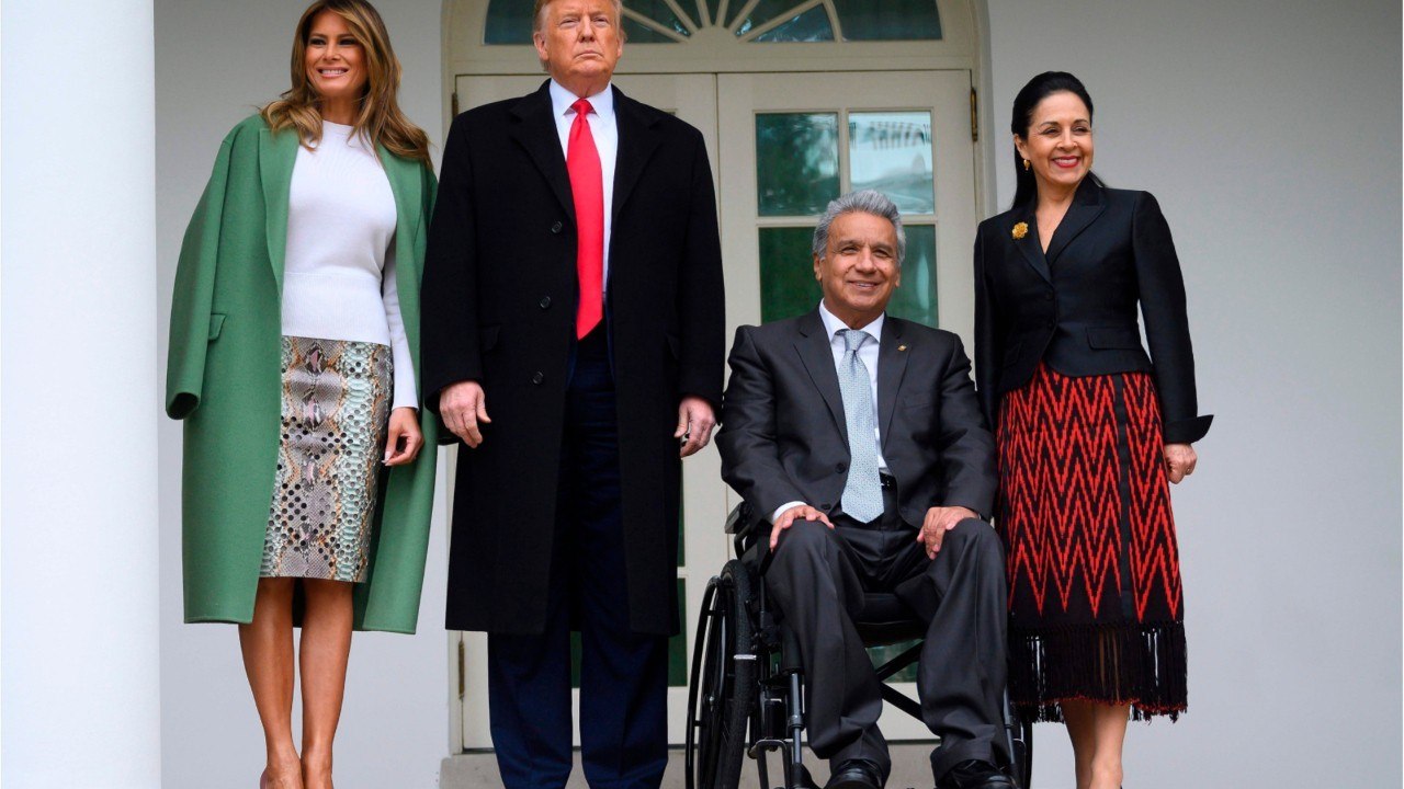 GALA VIDÉO - Melania Trump, ses jambes nues obsèdent des photographes : ces clichés qui font parler