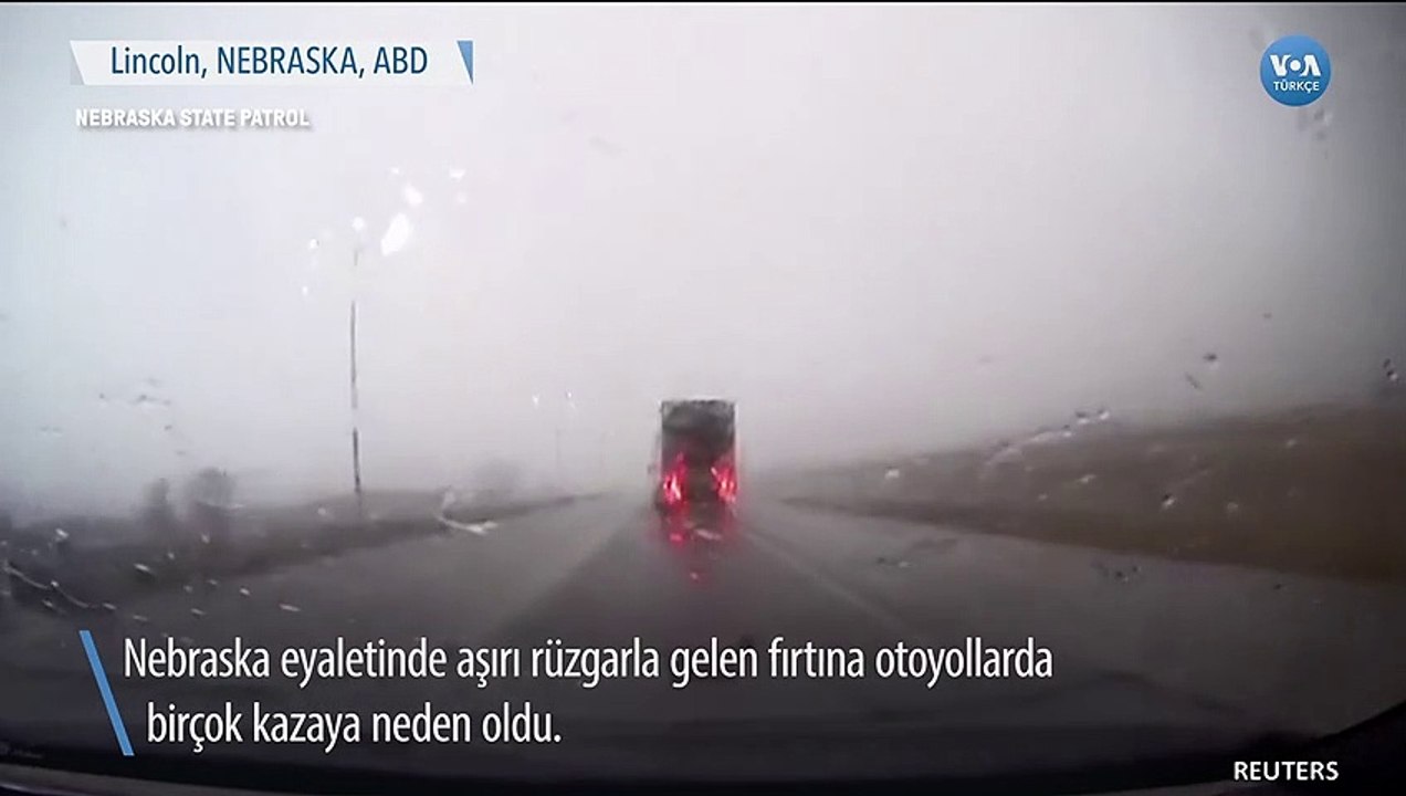 Fırtına TIR’ı Devirdi