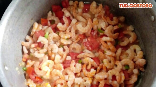 Risoto de camarão sem frescura