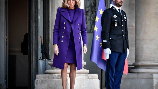 GALA VIDEO : Brigitte Macron en super héroïne : ses amours interdites avec Emmanuel Macron au coeur d'un clip engagé