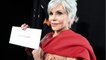 GALA VIDEO - A 82 ans, Jane Fonda renonce à la chirurgie esthétique : “Je m’efforce de m’accepter, ce n’est pas facile”
