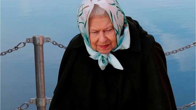 GALA VIDÉO - La reine Elizabeth II « dévastée : son petit-fils préféré divorce après 12 ans de mariage