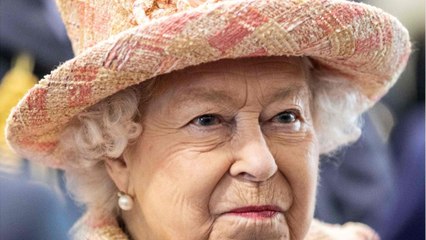 GALA VIDEO - "Qu’est-ce que j’ai mal fait ?" : Elizabeth II pas si inébranlable au sujet de sa famille