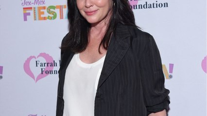 GALA VIDEO - Shannen Doherty « mourante " : atteinte d'un cancer, elle se bat contre sa compagnie d'assurance