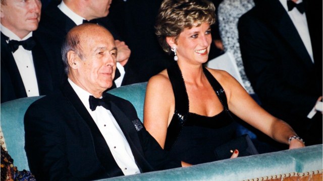 GALA VIDEO - Valéry Giscard d’Estaing séducteur ? “Je ne peux pas le laisser tout seul un soir” s’épanchait un proche