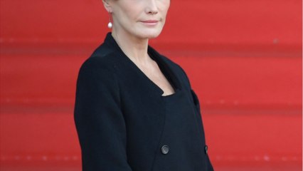 GALA VIDÉO – Carla Bruni en mode beauté bohème : ses fans ébahis