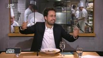 GALA VIDEO - Ce repas surréaliste autour du candidat Emmanuel Macron en 2017 : « Comment on lui brise le nez ? »