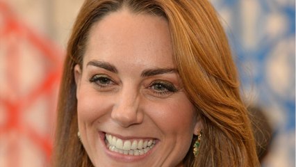 GALA VIDÉO - Kate Middleton Vannée Par William : Elle Se Moque De Lui À Son Tour ! (1)