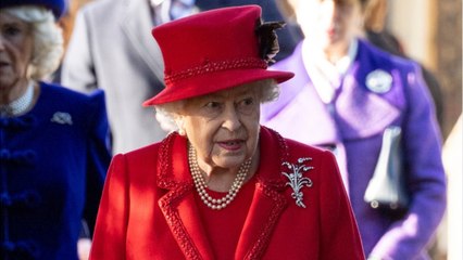 GALA VIDEO - Elizabeth II : une activité qui en dit long, après la trahison de Meghan et Harry