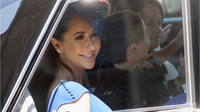 GALA VIDÉO - Jessica Mulroney, la scandaleuse amie de Meghan Markle, pose en string sans aucun complexe