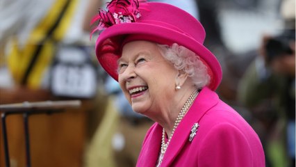 GALA VIDÉO - Elizabeth II : son stratagème pour rapprocher William, Kate, Meghan et Harry