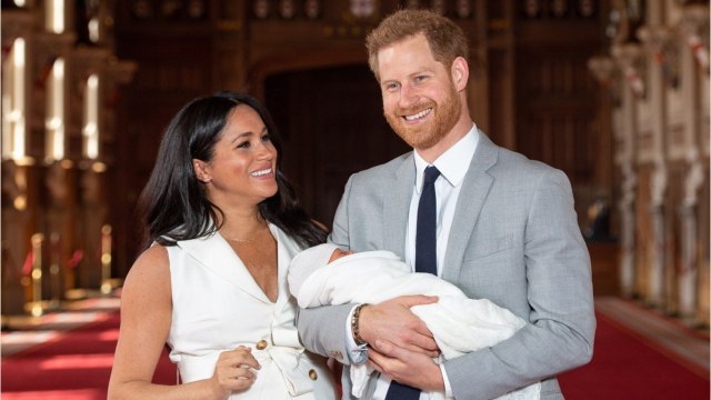 GALA VIDEO - Le frère de Meghan Markle la supplie de le laisser rencontrer son neveu Archie