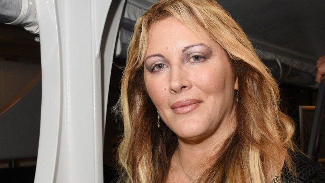 GALA VIDÉO - Loana hospitalisée pour des problèmes cardiaques : son retour sur scène annulé