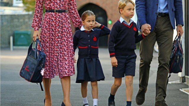 GALA VIDEO - Le prince George et sa sœur Charlotte déjà sensibles au sort des plus démunis : leur grand-mère Diana serait si fière