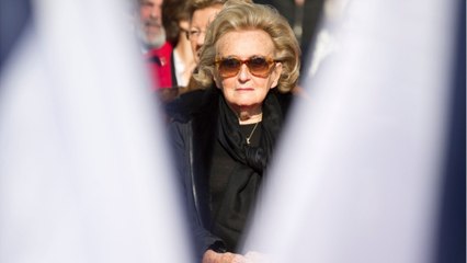 GALA VIDÉO - « Vous m'emmerdez " : quand Jacques Chirac s'agaçait des questions de Bernadette