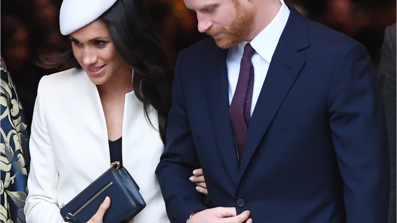 GALA VIDEO - Le Fils De Meghan Markle Loin De S...