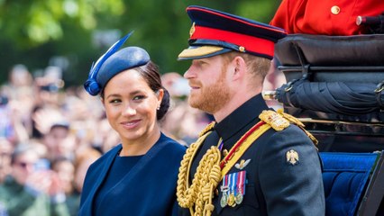 GALA VIDÉO - Aïe, Meghan Markle, Harry et Andrew mis dans le même panier par un ancien collaborateur de la reine !
