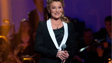 GALA VIDEO : Sheila déjà démasquée dans Mask Singer revient sur son étrange costume